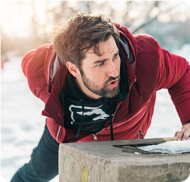 Man doet een push-up
